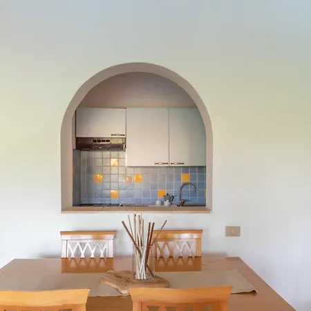 Apartament Charming Small Bella Sleeps 4 No Pool