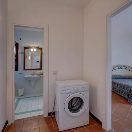 Charming Small Bella Sleeps 4