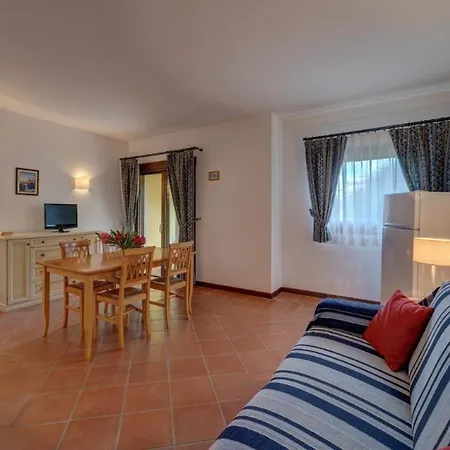 Charming Small Bella Sleeps 4 No Pool Punta de su Torrione