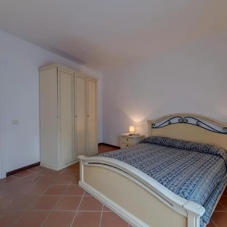 Apartment Charming Small Bella Sleeps 4 Punta de su Torrione