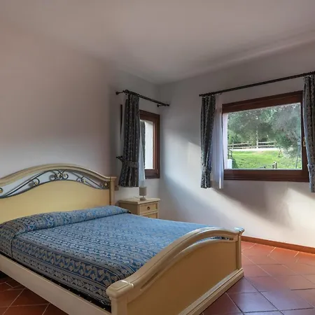 Charming Small Bella Sleeps 4 * Punta de su Torrione