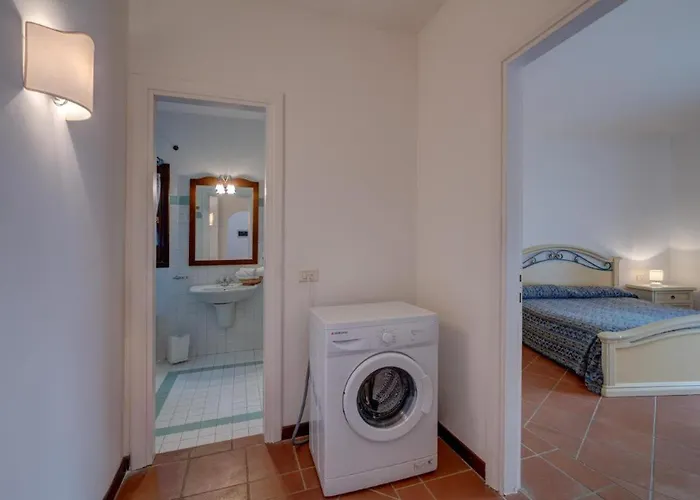 Charming Small Bella Sleeps 4 No Pool